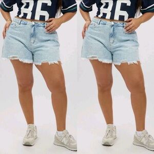 Levi's Distressed Cut Off Raw Hem High Rise Light Wash Denim‎ Shorts 40 123